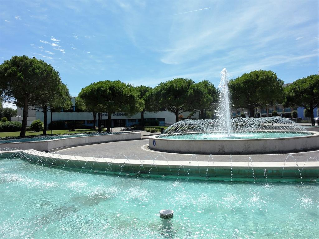 Sabrina - Appartamenti Bibione Exteriör bild
